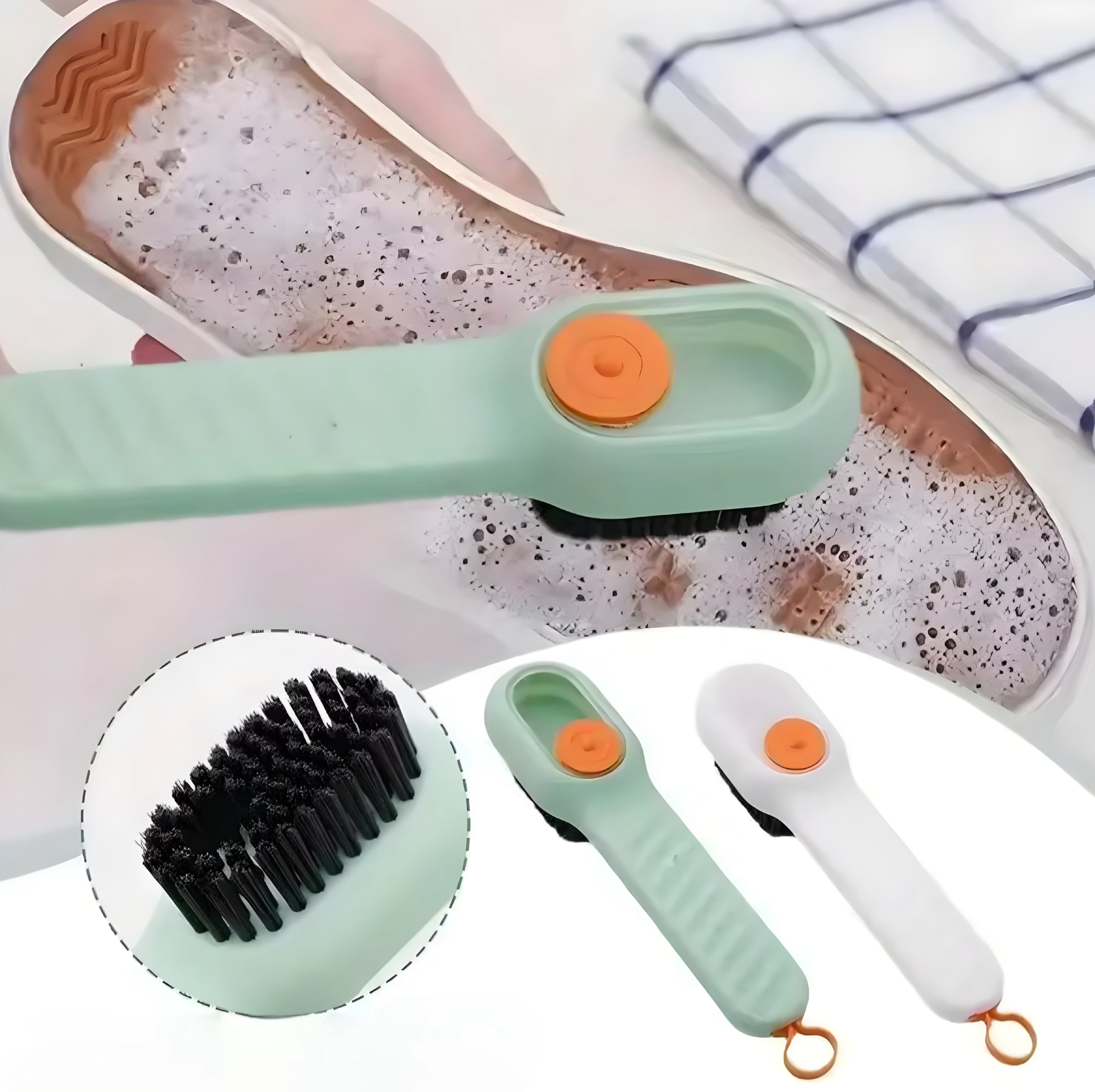 Multifunktionale Schuhreinigungsbürste mit integriertem Seifenspender